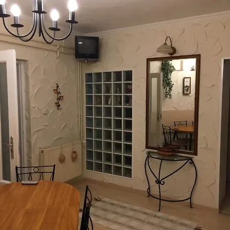 Tocc Apartment Gyál