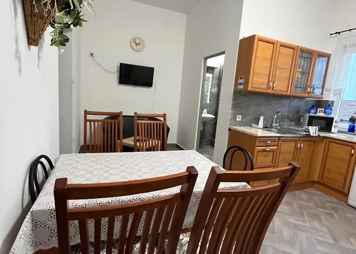 Apartment Tocc Gyál